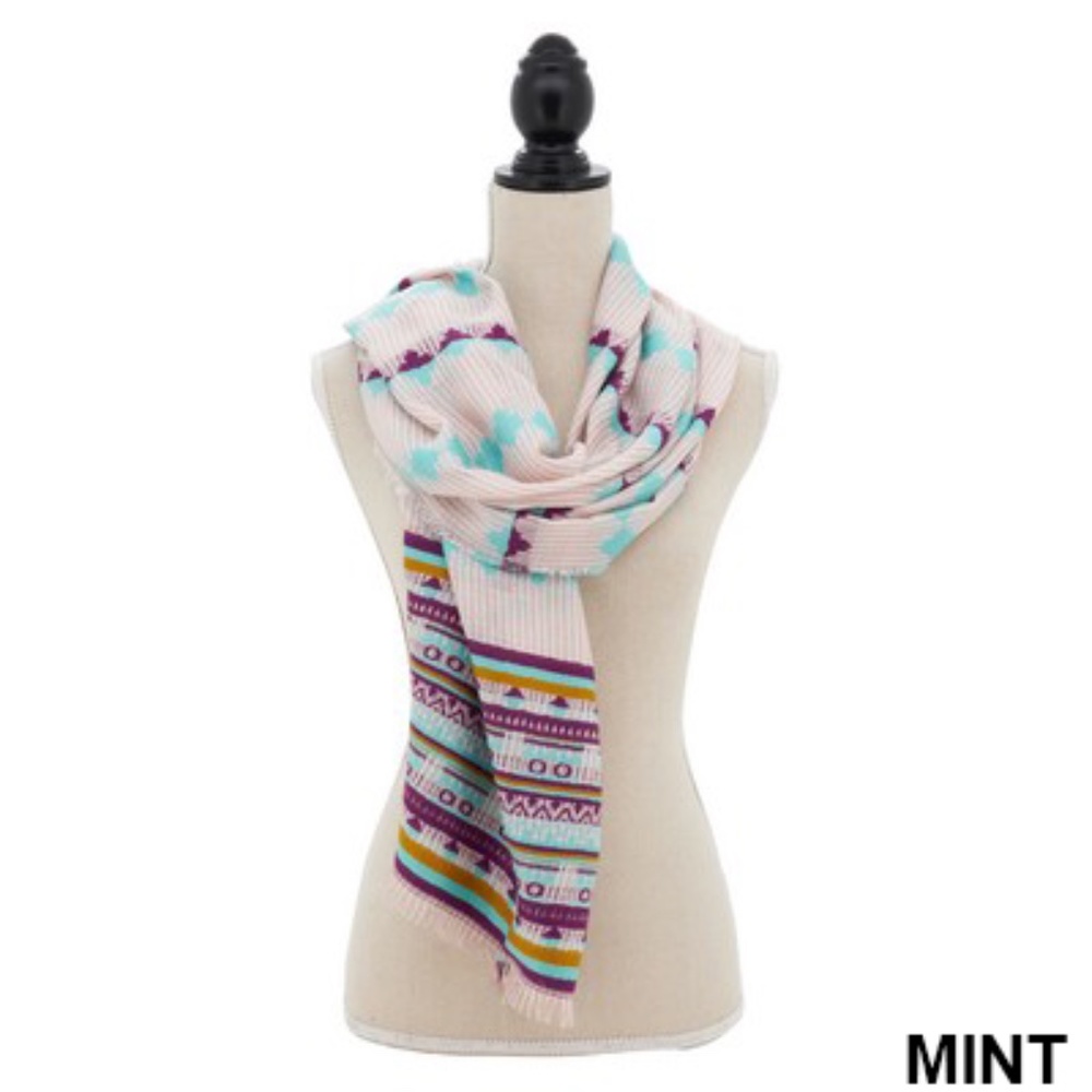 NWT Lightweight striped design scarf